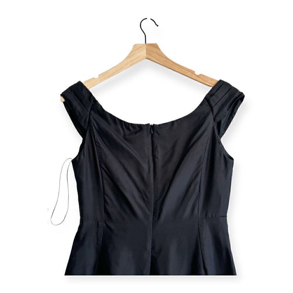 New with Tags,‎ Black Halo Silk Sleeveless Pleated Sheath Dress, Size 8, Black - Picture 9 of 15